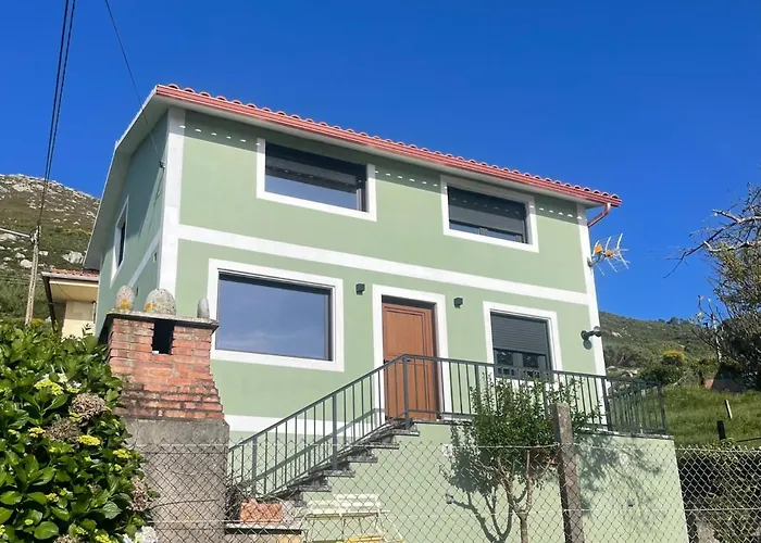 A Constanza Portecelo *